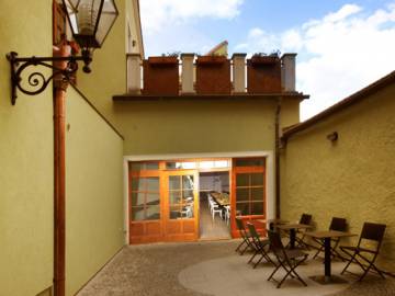 bily_jednorozec_penzion_02